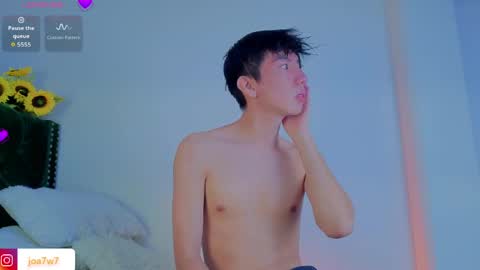 Levi  online show from April 10, 3:06 pm