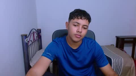 Snapshot of levii_7 chatting on September 21, 10:22 pm 0600AM-1200PM - online show from September 21, 10:22 pm