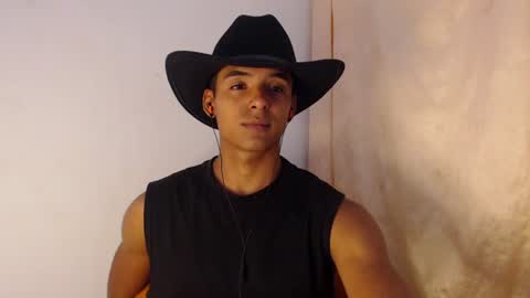 i  am lewis ly EDUARDO MEMDOZA15 online show from July 12, 4:42 pm