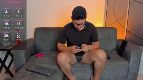 Snapshot of lex__miller chatting on March 16, 5:44 am lex__miller online show from March 16, 5:44 am