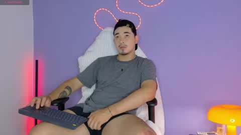 Snapshot of lex__miller chatting on June 23, 6:33 am lex__miller online show from June 23, 6:33 am