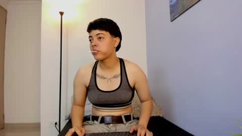 Snapshot of lexa_kitty chatting on July 28, 8:12 pm Lexa kitty online show from July 28, 8:12 pm