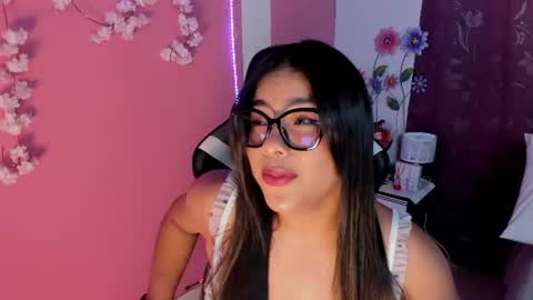 Snapshot of lexa_murphy1 chatting on July 10, 1:43 am xiara online show from July 10, 1:43 am
