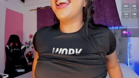 Snapshot of lexa_murphy1 chatting on July 15, 1:33 am xiara online show from July 15, 1:33 am