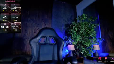 Snapshot of lexavega_ chatting on May 19, 10:43 am lexavega_ online show from May 19, 10:43 am