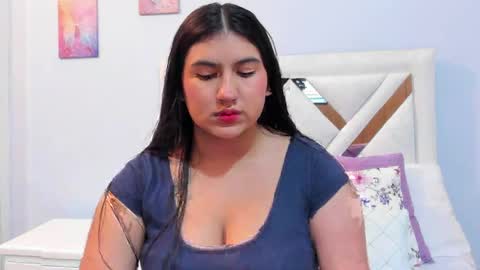 Snapshot of lexi_bloom chatting on May 7, 10:53 am Gabrielle online show from May 7, 10:53 am