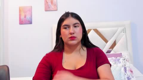 Snapshot of lexi_bloom chatting on May 20, 10:54 am Gabrielle online show from May 20, 10:54 am