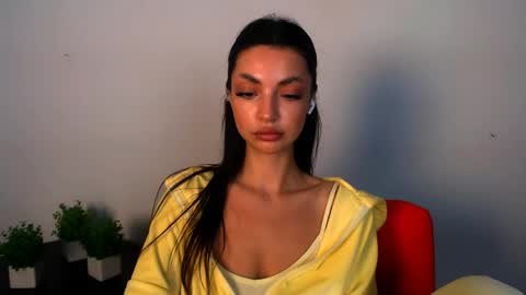 Alexia online show from May 21, 12:01 pm
