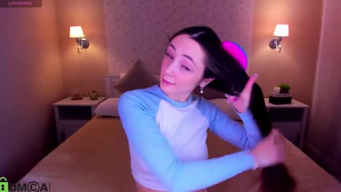 Snapshot of lexi_split chatting on October 9, 5:49 am Lexi GTM2 MonWedThurSatSun 1000am-400pm online show from October 9, 5:49 am