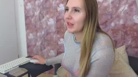 Snapshot of lexi_u_ chatting on January 19, 1:55 pm LEXXY online show from January 19, 1:55 pm