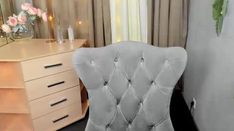 Vicki online show from March 2, 5:53 pm