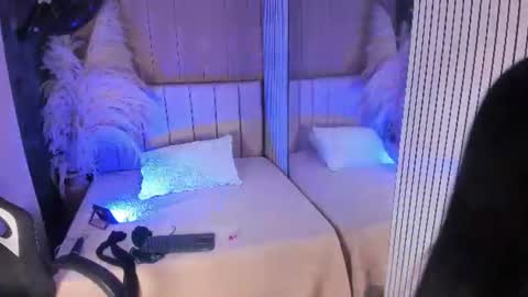 Lexi Adams  online show from June 10, 12:26 pm