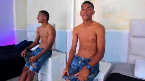 Snapshot of lexianddeker chatting on October 1, 5:41 pm Lexi  Derek online show from October 1, 5:41 pm