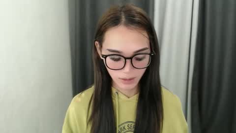 lexibabe_ online show from February 16, 7:48 am