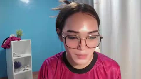 Snapshot of lexibabe_ chatting on June 6, 5:23 am lexibabe_ online show from June 6, 5:23 am