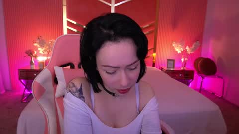 Snapshot of lexie_pearl chatting on May 11, 7:14 am Allia online show from May 11, 7:14 am