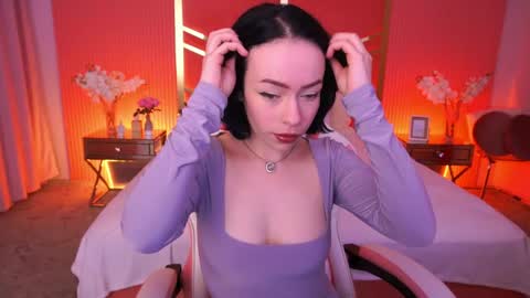 Snapshot of lexie_pearl chatting on May 17, 6:33 am Allia online show from May 17, 6:33 am