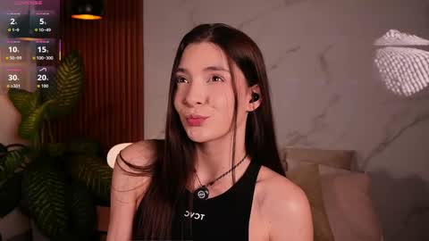 Snapshot of lexiee_grey_ chatting on May 1, 12:21 pm Lexie online show from May 1, 12:21 pm