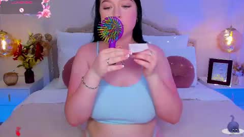 Snapshot of lexiepat chatting on June 18, 12:20 pm Alex online show from June 18, 12:20 pm