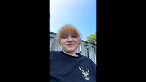 lexiestar22 online show from June 2, 7:27 pm