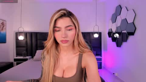 Lexie  online show from May 11, 6:27 pm