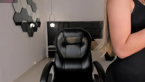 Lexie  online show from May 14, 7:20 pm