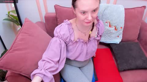 Snapshot of lexihoward chatting on February 10, 7:01 am Lexi online show from February 10, 7:01 am
