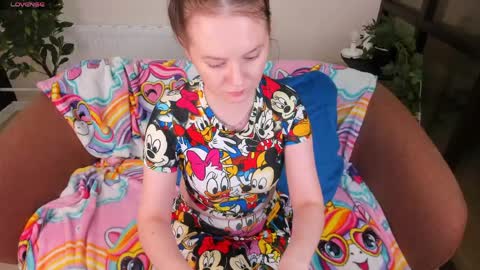 Snapshot of lexihoward chatting on April 3, 6:33 am Lexi online show from April 3, 6:33 am