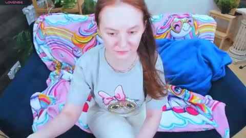 Snapshot of lexihoward chatting on May 20, 6:41 am Lexi online show from May 20, 6:41 am