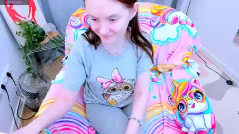Snapshot of lexihoward chatting on June 1, 6:37 am Lexi online show from June 1, 6:37 am