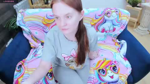 Snapshot of lexihoward chatting on June 2, 6:37 am Lexi online show from June 2, 6:37 am