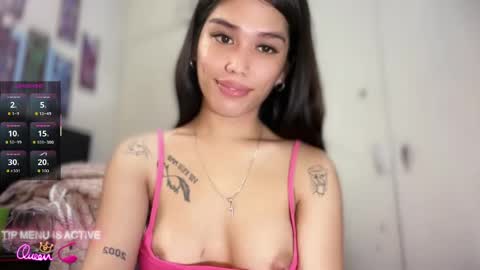 Snapshot of lexisdior chatting on May 9, 9:25 am Naturaly Born Goddess Ms. kendall online show from May 9, 9:25 am