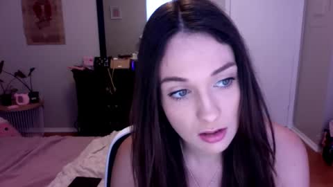 Snapshot of lexwyoex chatting on November 4, 2:27 pm lexwyoex online show from November 4, 2:27 pm