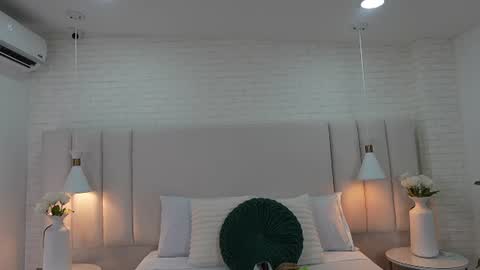 lexxi_gb online show from June 23, 7:23 pm