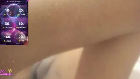 Snapshot of lexxi_ross chatting on April 28, 2:27 am LEXXI online show from April 28, 2:27 am