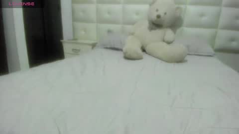 Snapshot of lexxi_ross chatting on May 12, 1:03 am LEXXI online show from May 12, 1:03 am