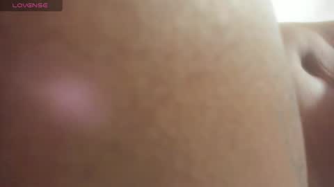 Snapshot of lexxi_ross chatting on June 21, 12:13 am LEXXI online show from June 21, 12:13 am