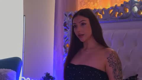 LexyBanks online show from June 9, 7:53 am