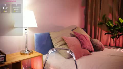 Lexy  online show from March 22, 8:45 pm