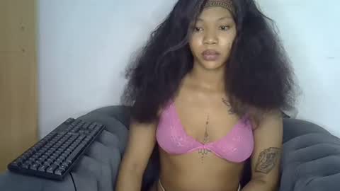 Snapshot of lexybonyy chatting on July 8, 6:51 am Lexy online show from July 8, 6:51 am
