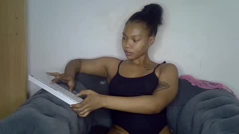 Snapshot of lexybonyy chatting on July 10, 8:29 am Lexy online show from July 10, 8:29 am