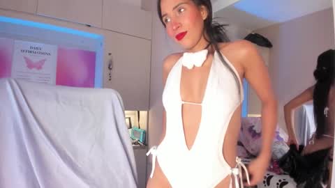 L I A  online show from February 17, 4:09 am