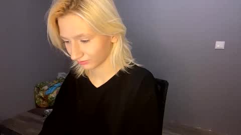 Leya online show from November 28, 6:54 pm