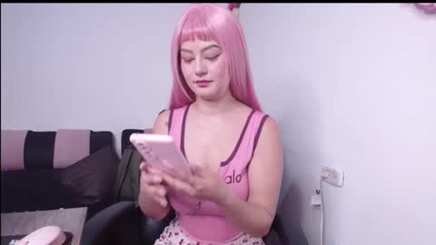 Snapshot of leydysexlover chatting on February 18, 12:04 am Leydy online show from February 18, 12:04 am