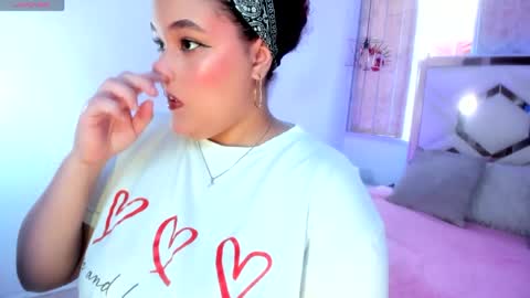 Snapshot of leyla_zr chatting on May 29, 5:44 pm leyla_zr online show from May 29, 5:44 pm