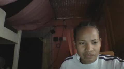 Snapshot of lezleywood chatting on November 3, 1:56 pm LezleyWood online show from November 3, 1:56 pm