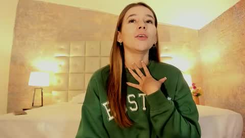 LEZY online show from March 8, 8:56 pm