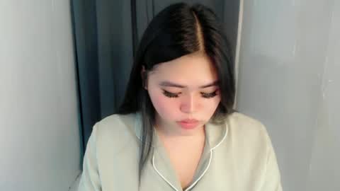 Snapshot of lhara_cumming chatting on June 14, 11:18 pm LHARA online show from June 14, 11:18 pm
