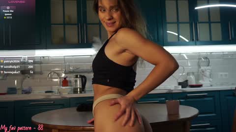 Hey Im Alexa  tg online show from December 16, 11:22 am