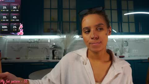 Hey Im Alexa  tg online show from December 29, 1:06 pm